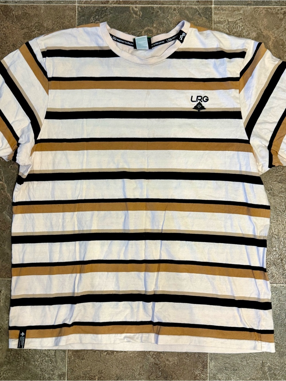 STRIPED LRG TEE